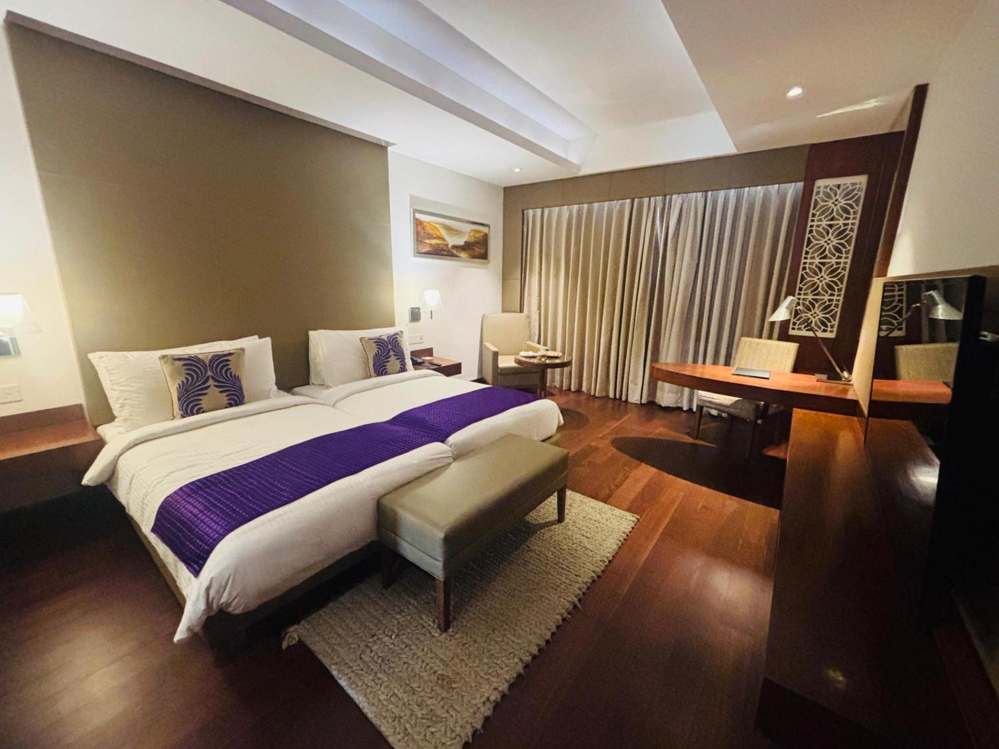 The Anya Hotel-Golf Course Road Gurgaon Exterior foto